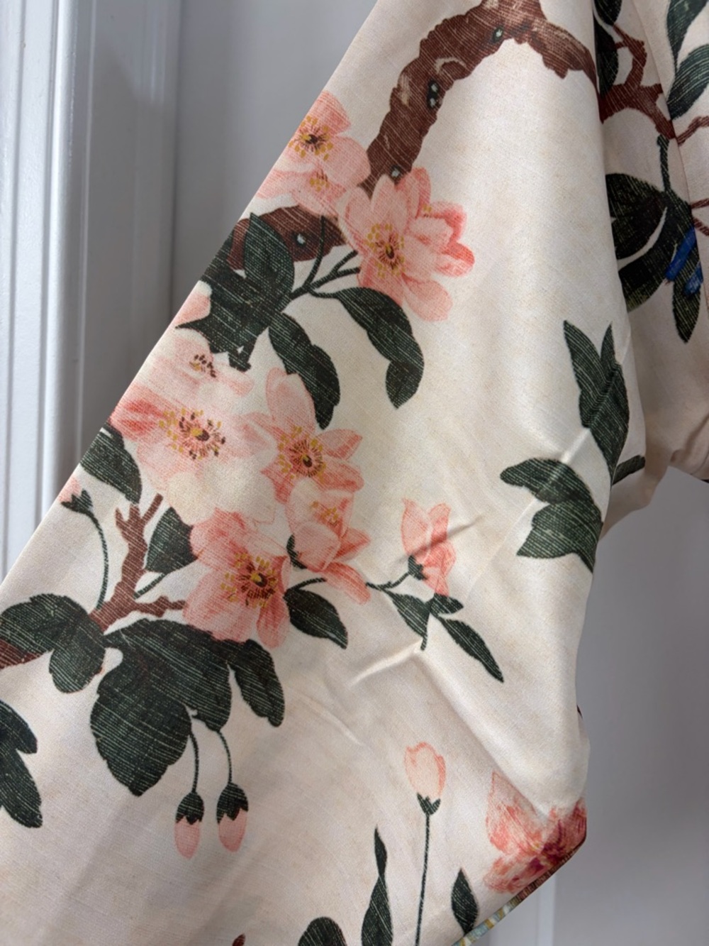 POTTERY BARN Nola Silky Piped Robe Bird Floral Print Belted Long-Size Small - Picture 8 of 12